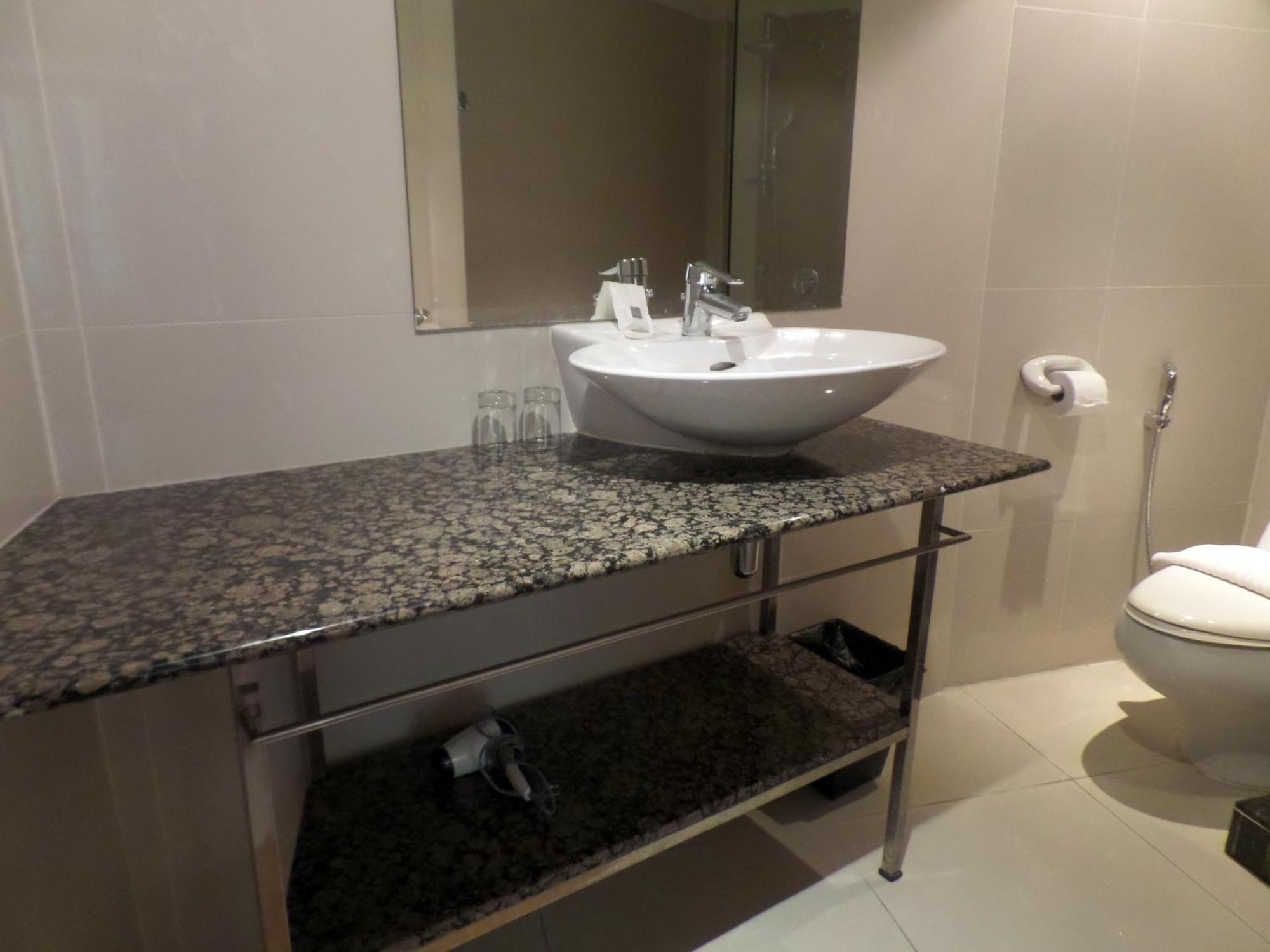 Westbury Residence Pattaya Room photo