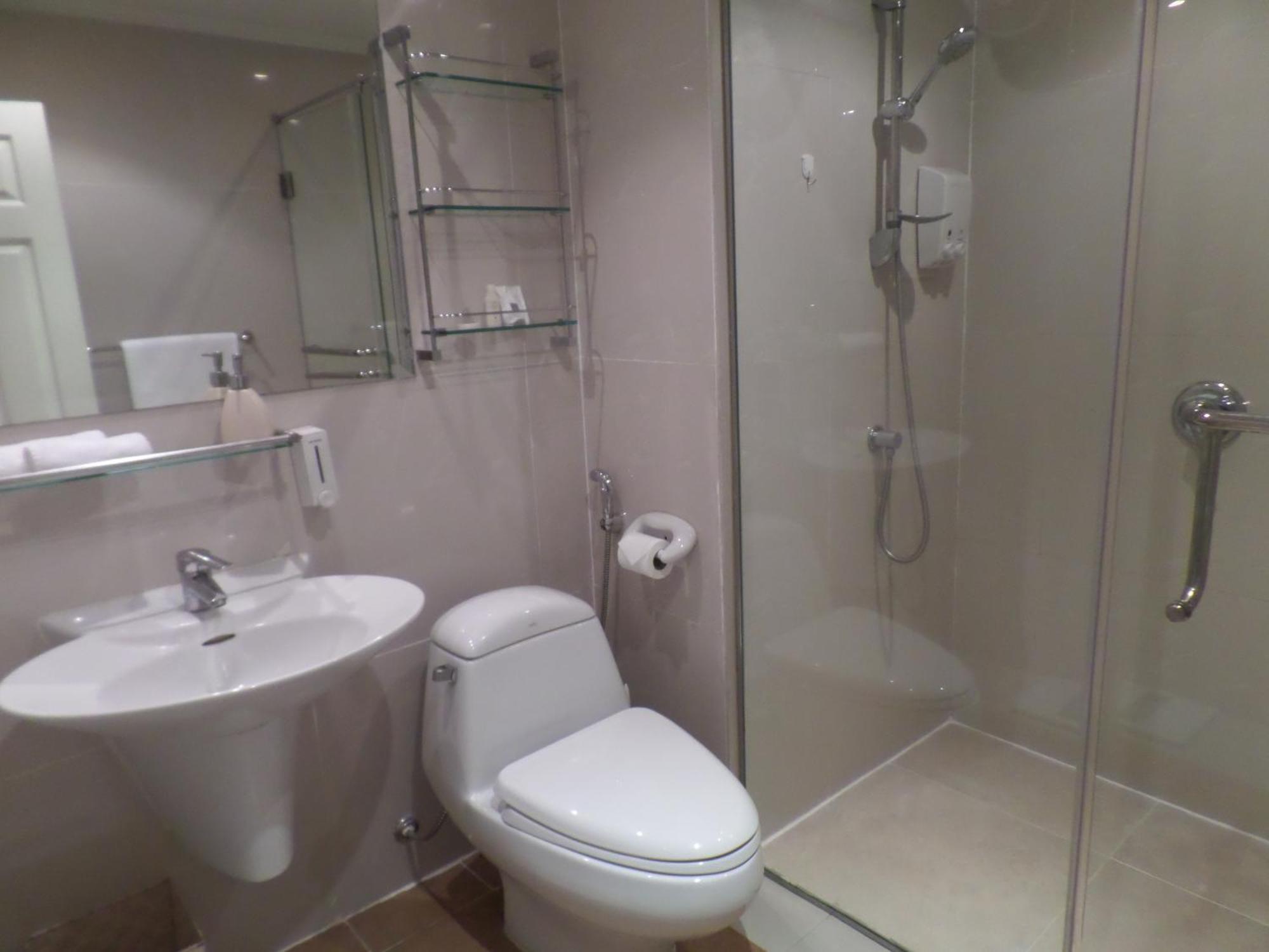 Westbury Residence Pattaya Room photo