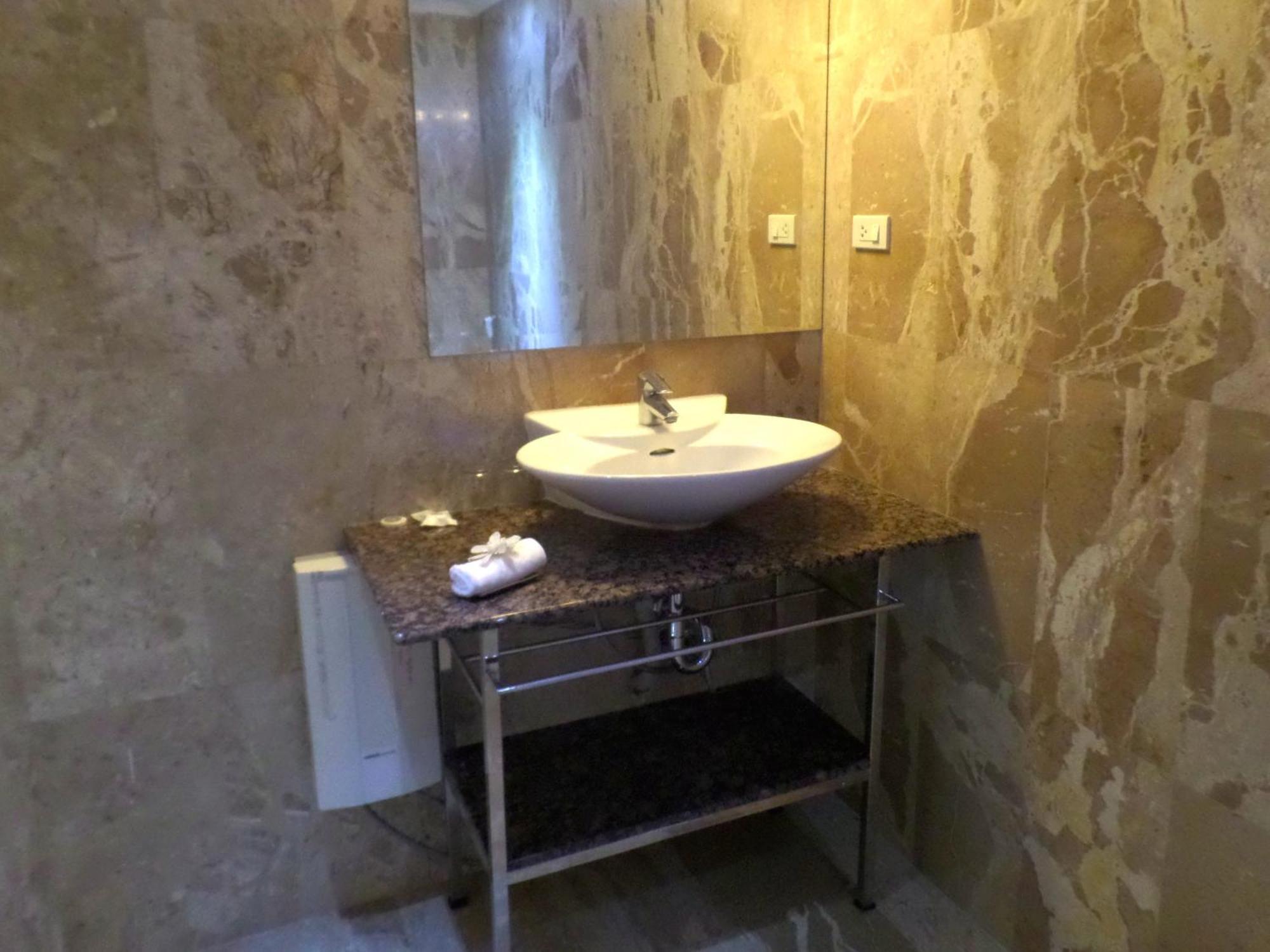 Westbury Residence Pattaya Room photo
