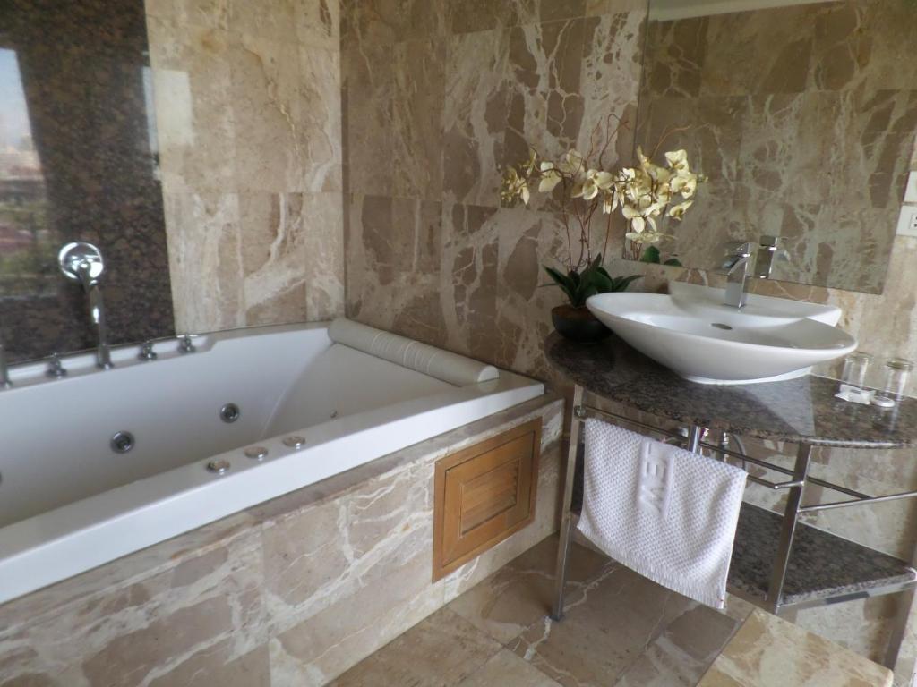 Westbury Residence Pattaya Room photo