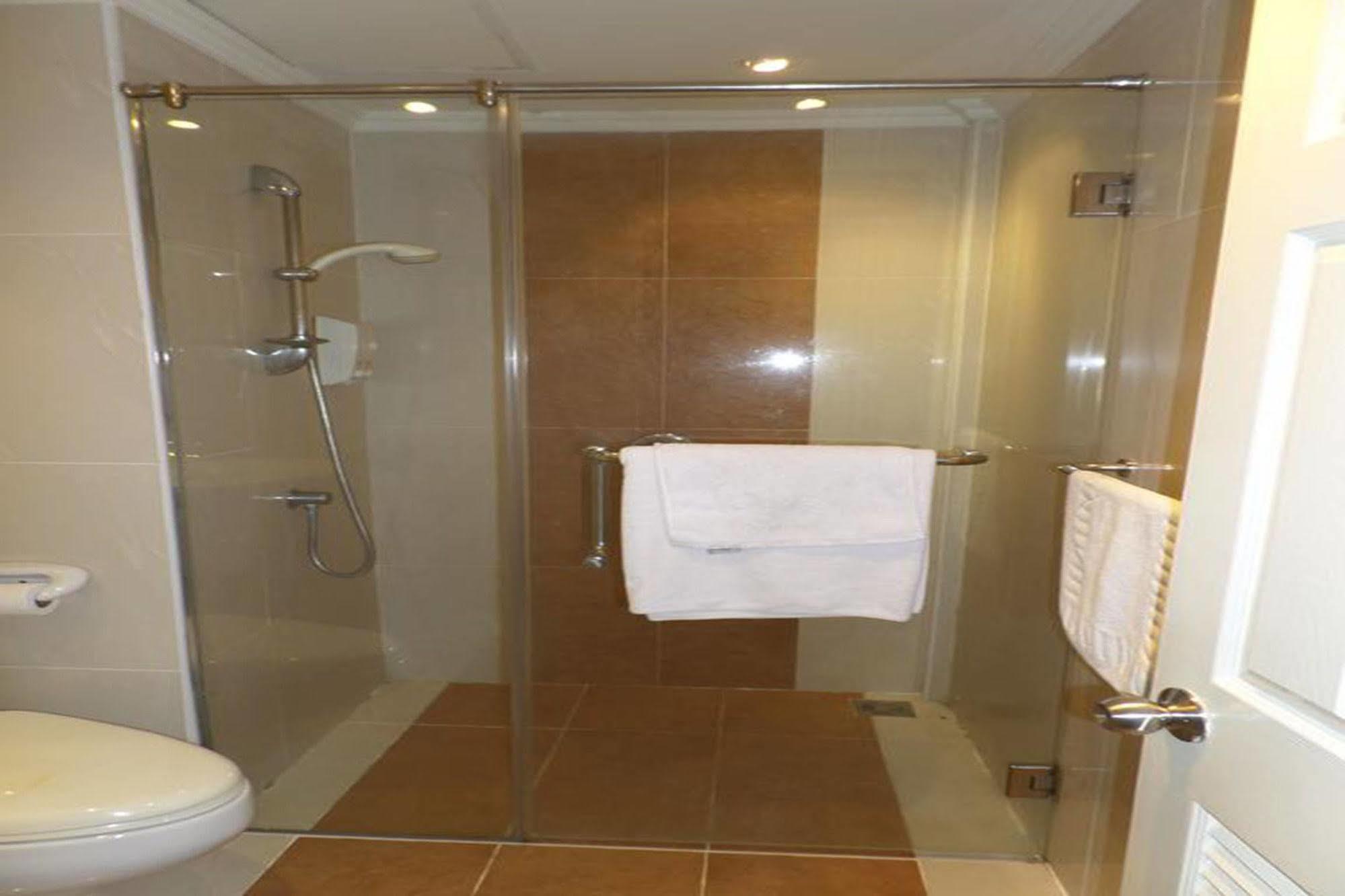 Westbury Residence Pattaya Exterior photo